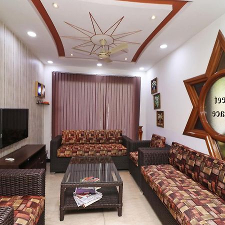 Oyo 2705 Hotel Preet Palace Νέο Δελχί Εξωτερικό φωτογραφία