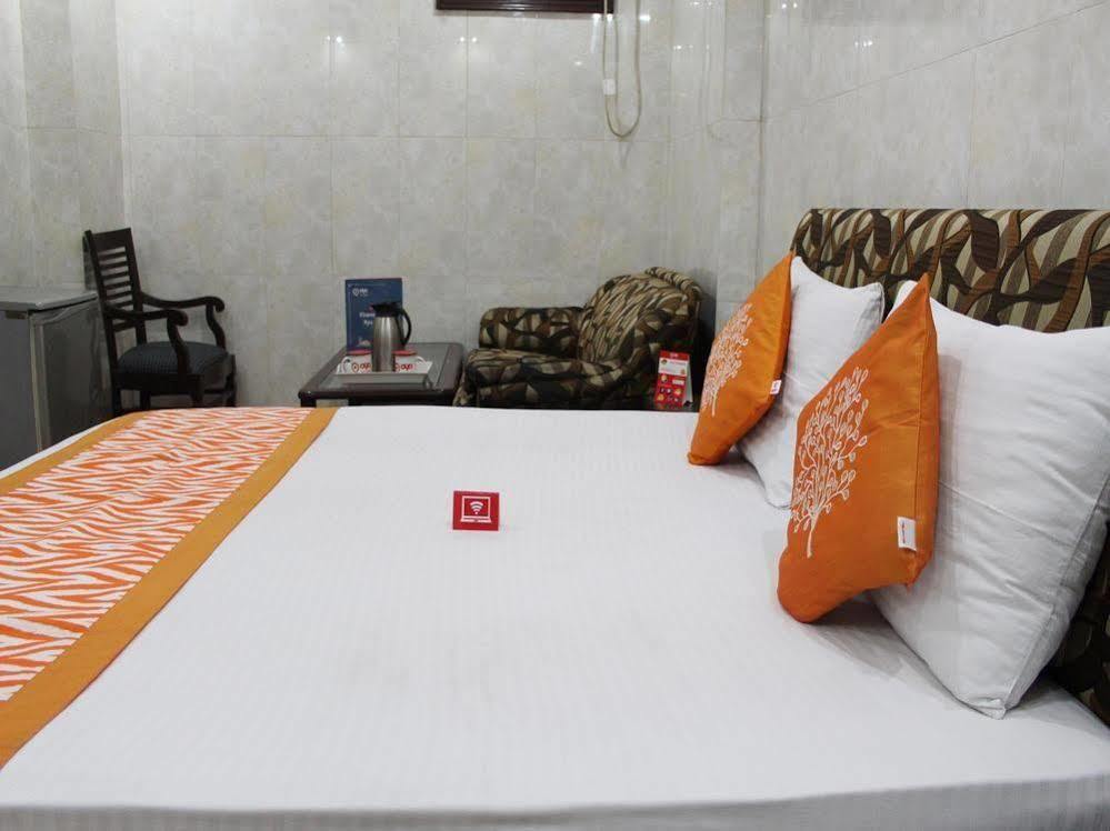 Oyo 2705 Hotel Preet Palace Νέο Δελχί Εξωτερικό φωτογραφία