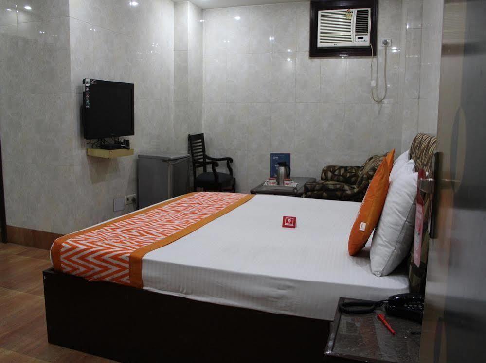 Oyo 2705 Hotel Preet Palace Νέο Δελχί Εξωτερικό φωτογραφία