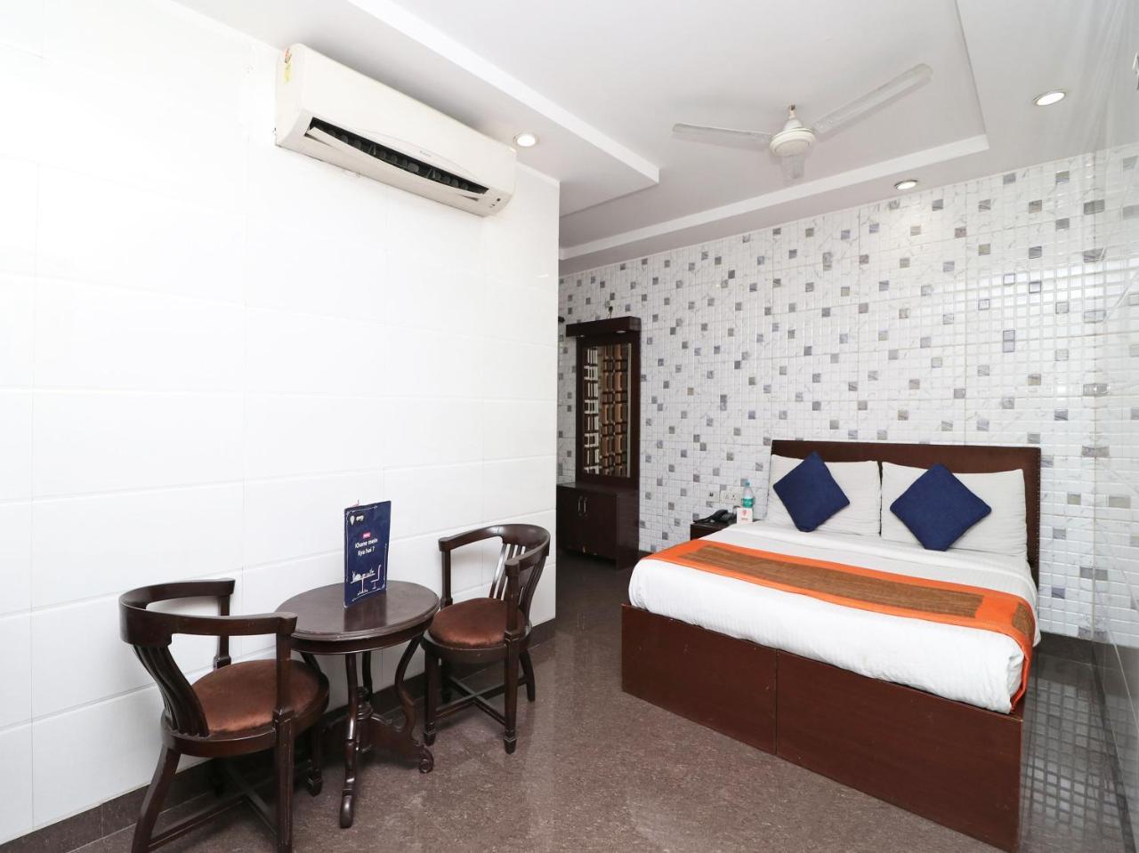 Oyo 2705 Hotel Preet Palace Νέο Δελχί Εξωτερικό φωτογραφία