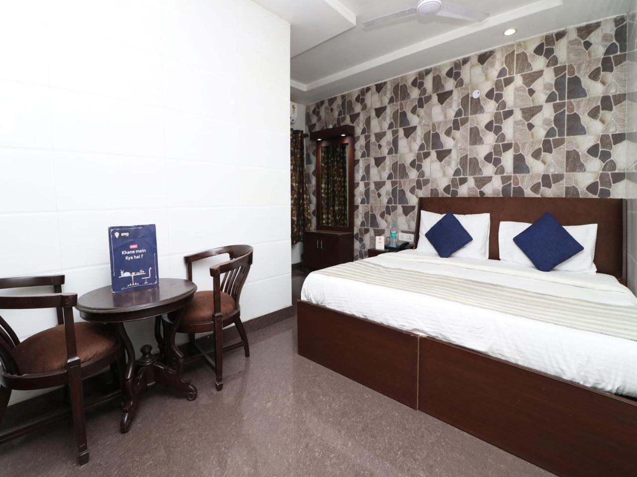 Oyo 2705 Hotel Preet Palace Νέο Δελχί Εξωτερικό φωτογραφία