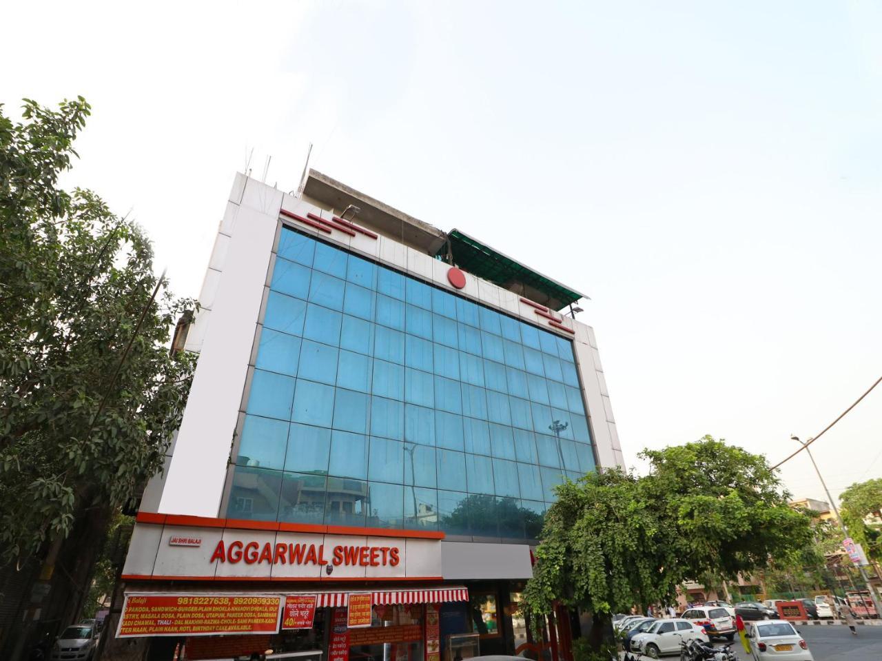 Oyo 2705 Hotel Preet Palace Νέο Δελχί Εξωτερικό φωτογραφία