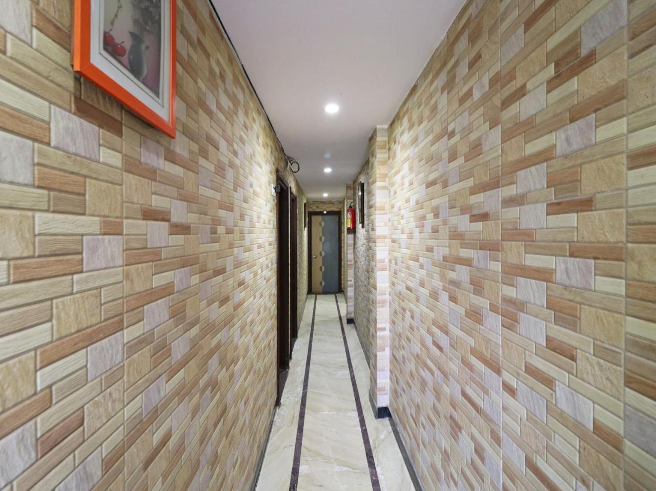 Oyo 2705 Hotel Preet Palace Νέο Δελχί Εξωτερικό φωτογραφία