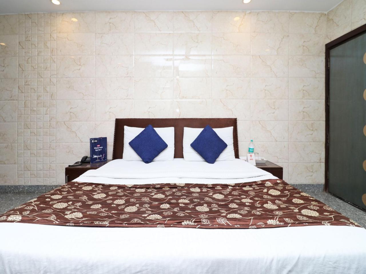 Oyo 2705 Hotel Preet Palace Νέο Δελχί Εξωτερικό φωτογραφία