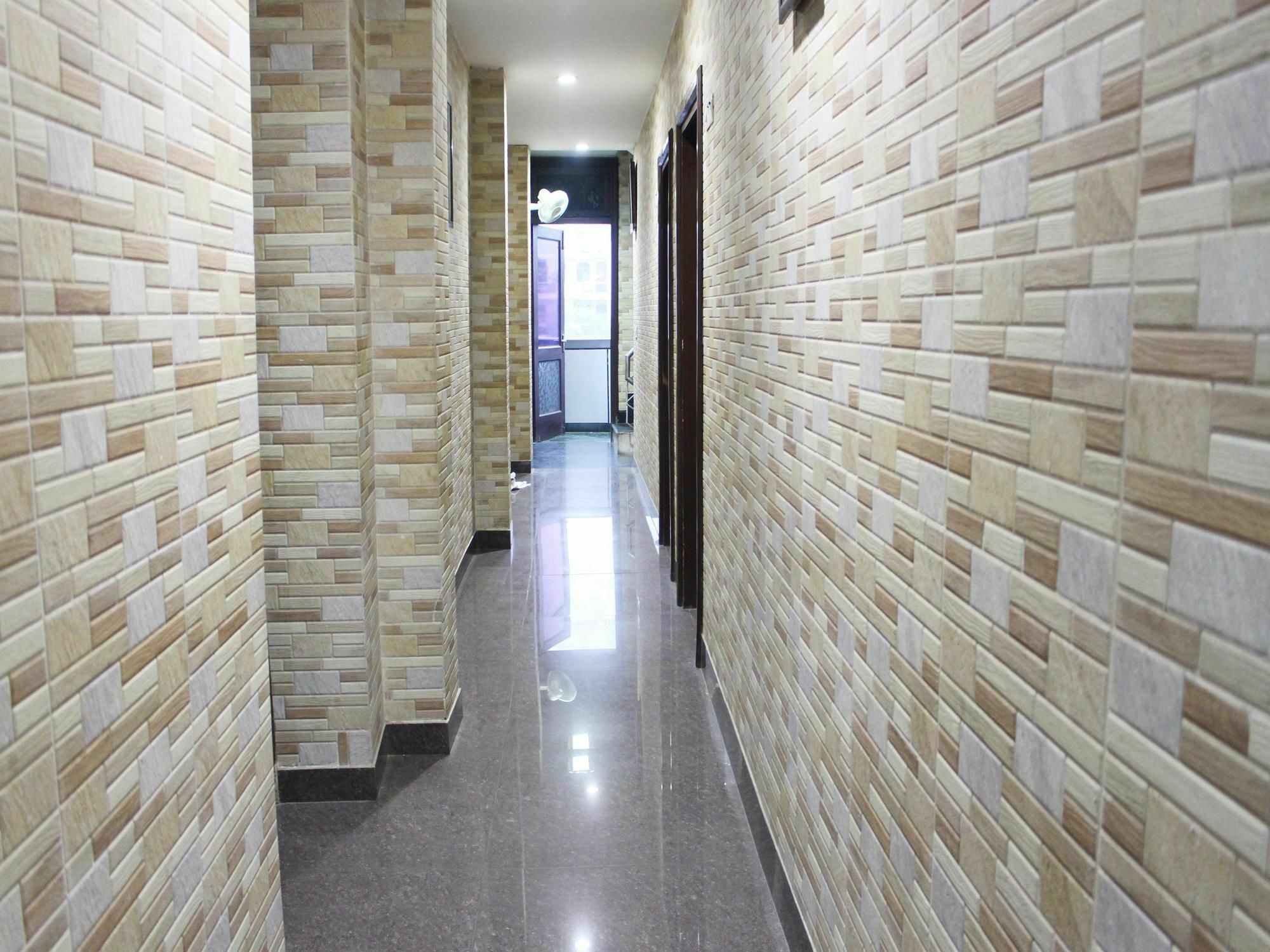 Oyo 2705 Hotel Preet Palace Νέο Δελχί Εξωτερικό φωτογραφία